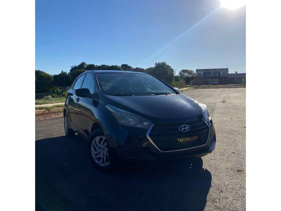 HYUNDAI HB20 1.0 COMFORT 12V FLEX 4P MANUAL HYUNDAI HB20 1.0 COMFORT 12V FLEX 4P MANUAL